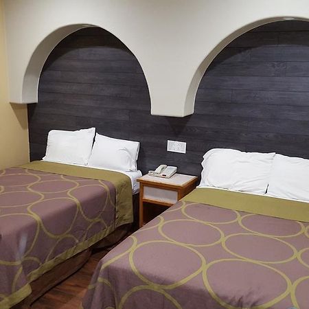 Reedley Inn Dış mekan fotoğraf